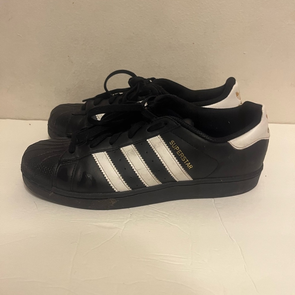 Men Shell Toe Sneakers